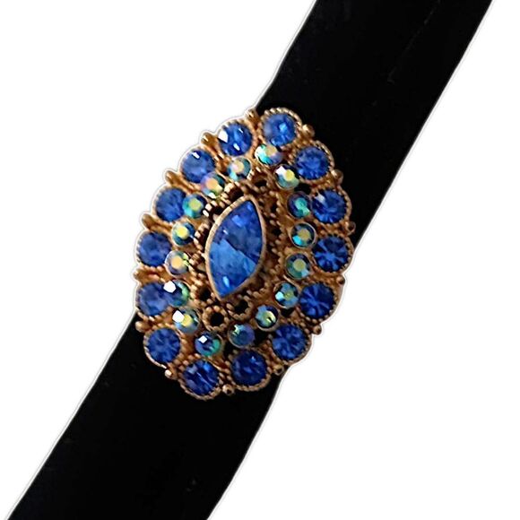 Rhinestone Large Cocktail Ring 6.75 Gold Tone Statement Medieval Mermaid Fairy. - Picture 8 of 16